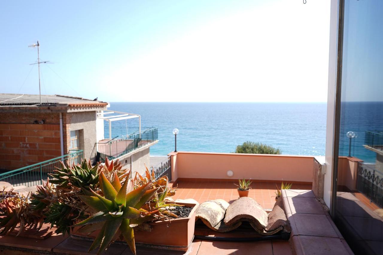 Vacanza Taormina Mare Mazzeo Eksteriør bilde