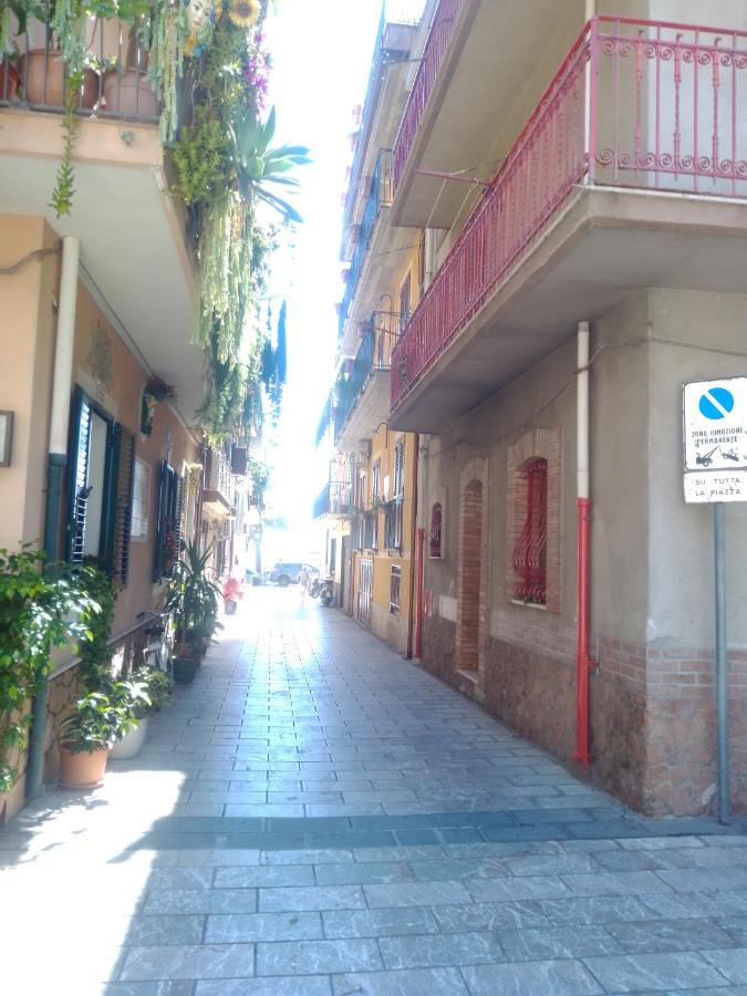 Vacanza Taormina Mare Mazzeo Eksteriør bilde