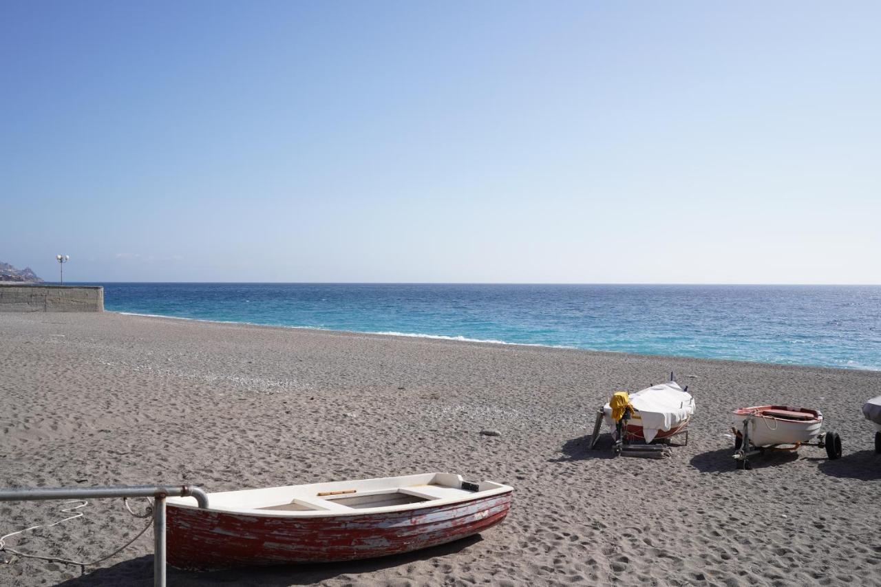 Vacanza Taormina Mare Mazzeo Eksteriør bilde