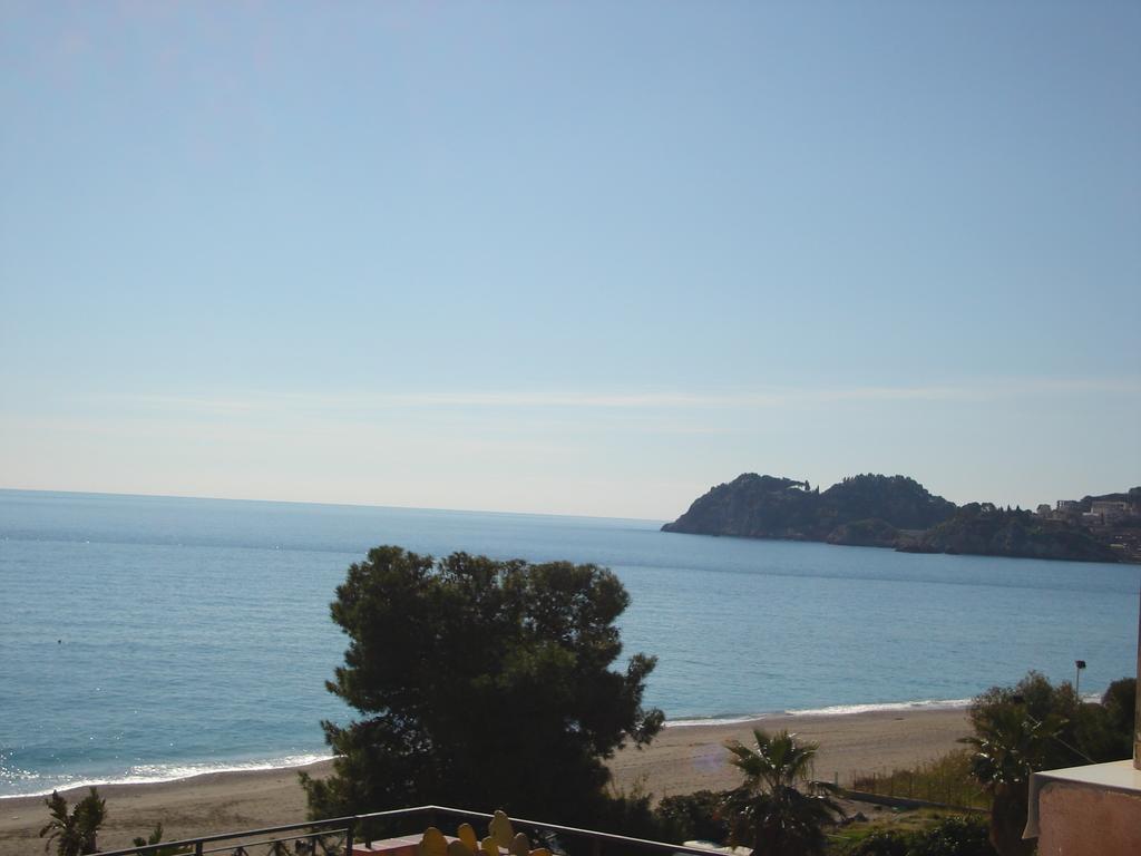Vacanza Taormina Mare Mazzeo Rom bilde